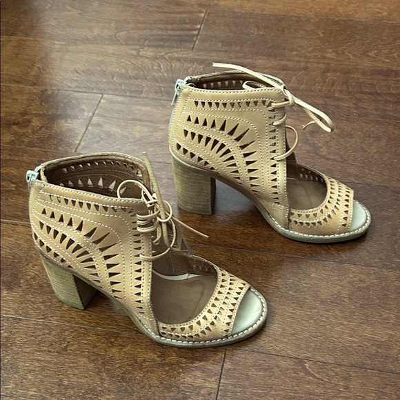 Jeffrey Campbell Stylish Cordillo Lace-Up Mule Tan Peep-Toe Heel, Size 5 - Picture 5 of 15